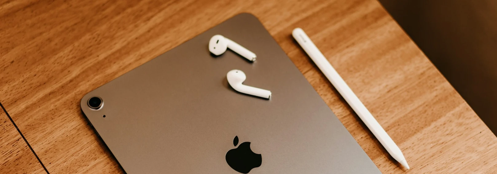 A new iPad Air with eSIM compatibility